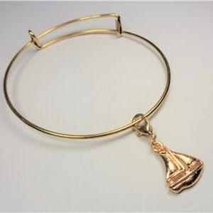 NAUTICAL GOLD TONE SAILBOAT SAILING LIFE BRACELET